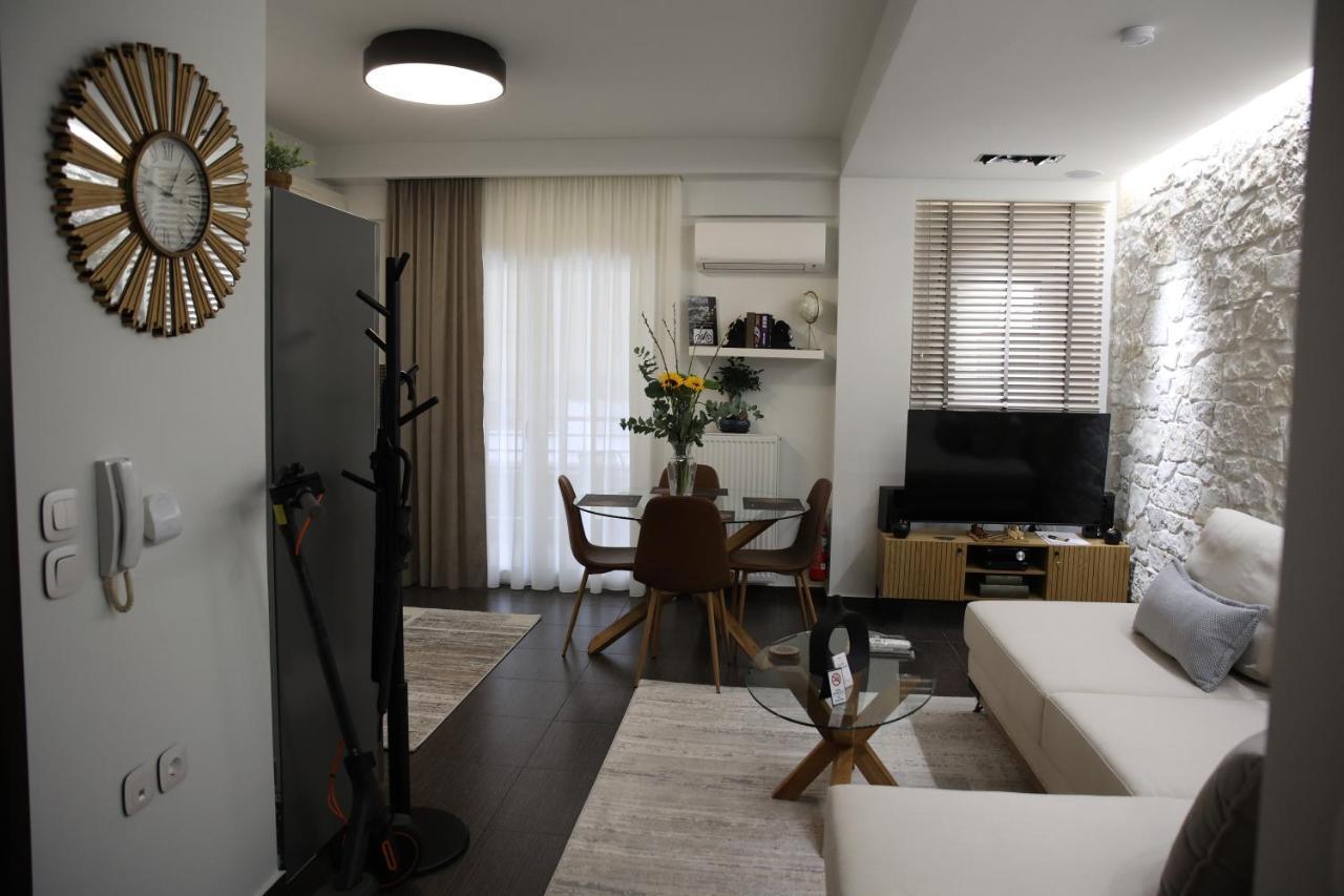 La Larissa Luxury Apartments Thetis Esterno foto