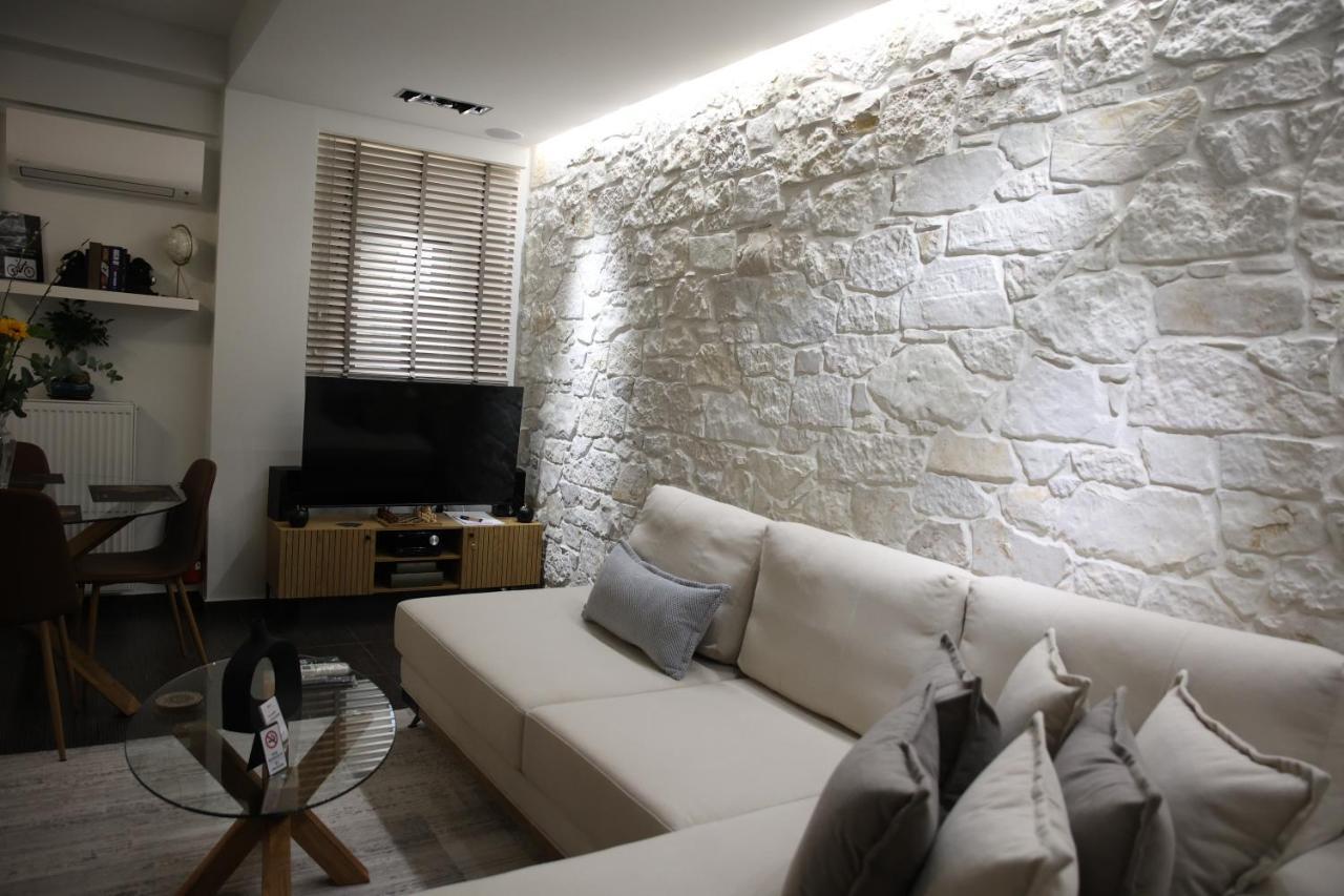 La Larissa Luxury Apartments Thetis Esterno foto