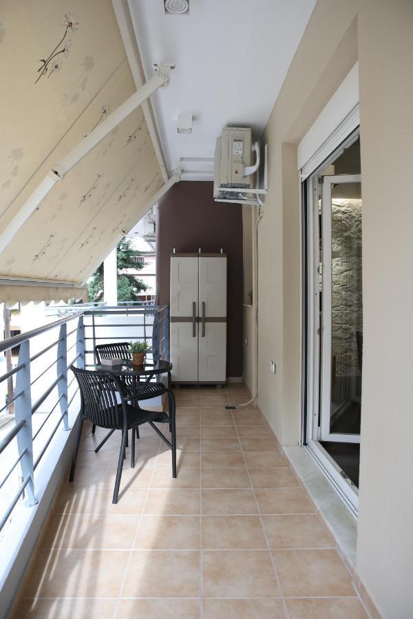 La Larissa Luxury Apartments Thetis Esterno foto