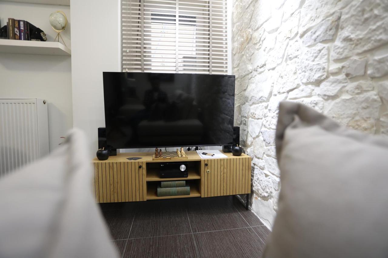La Larissa Luxury Apartments Thetis Esterno foto